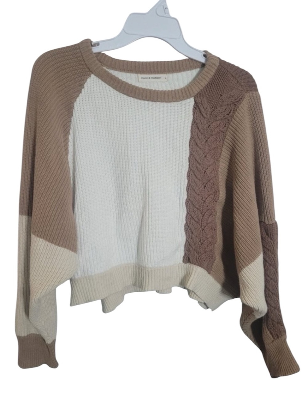 Moon & Madison Large Chunky Knit sweater